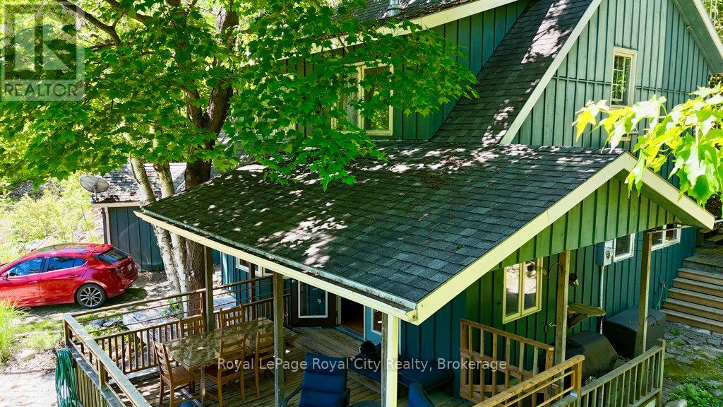 11 SHORELINE DRIVE - 4