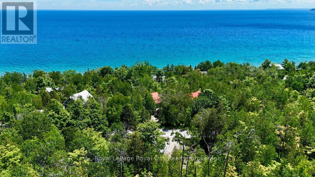 11 SHORELINE DRIVE - 43