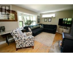 11 Shoreline Drive, Northern Bruce Peninsula, ON N0H1Z0 Photo 11