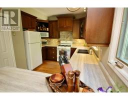 11 Shoreline Drive, Northern Bruce Peninsula, ON N0H1Z0 Photo 7