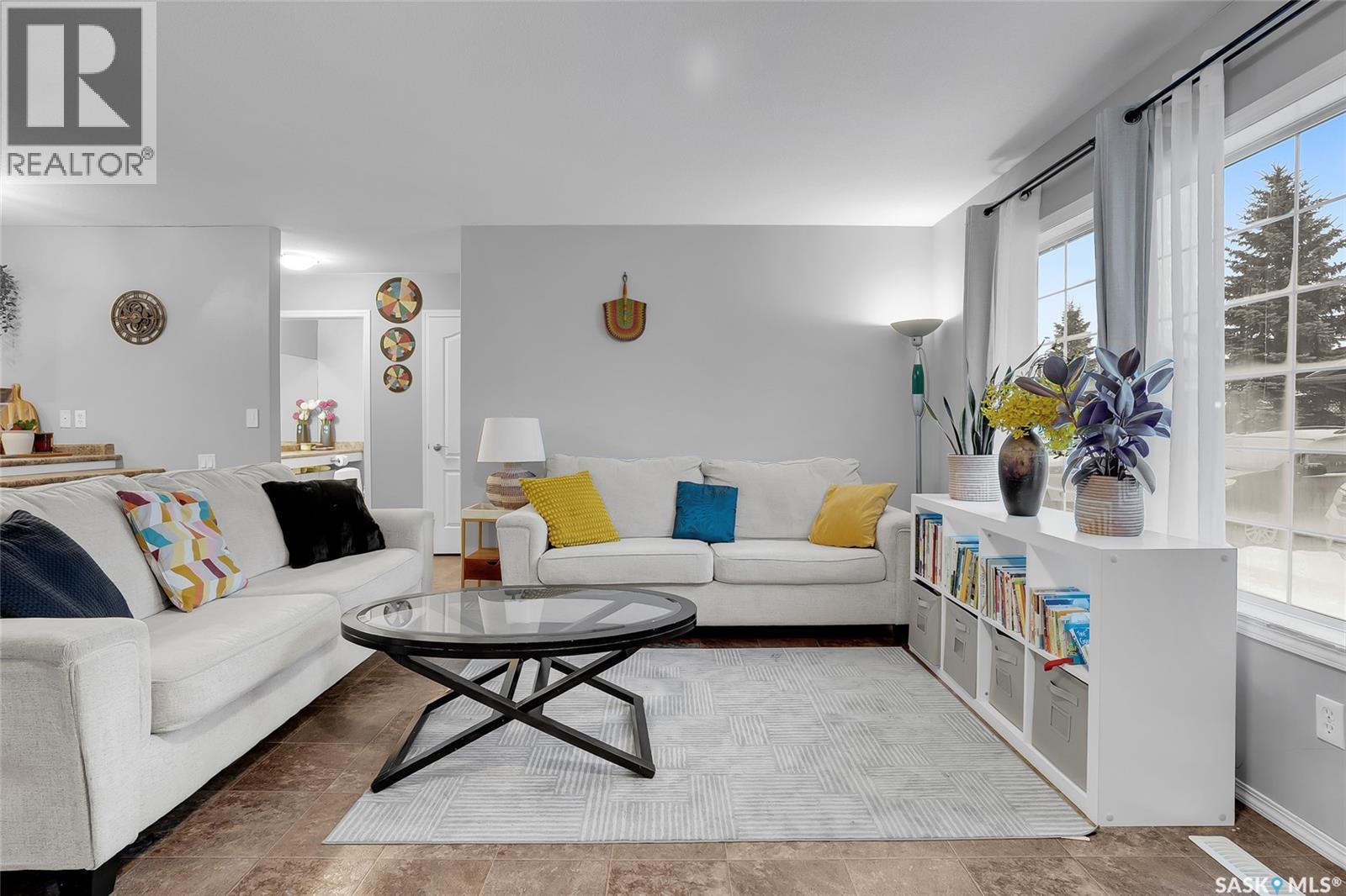 12 135 Keedwell STREET - photo 3