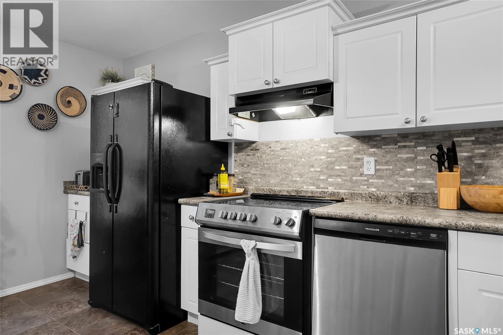 12 135 Keedwell STREET — photo 9