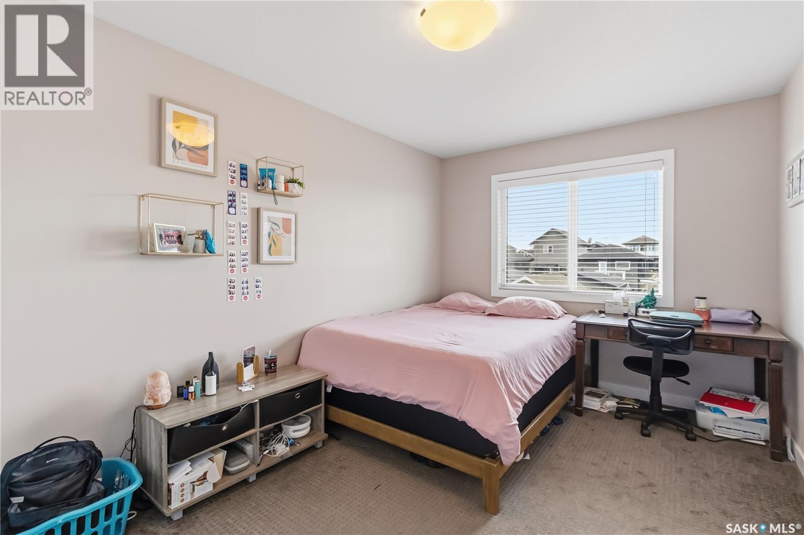 527 Kloppenburg CRESCENT — photo 18