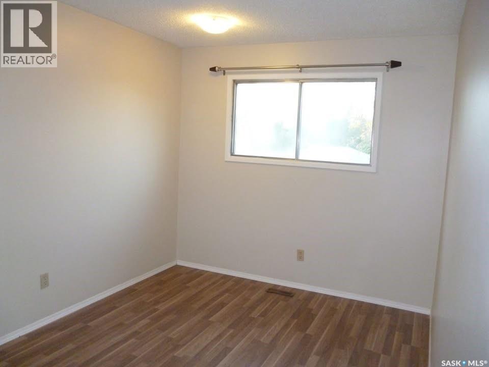 #2908-2910 Preston AVENUE S - 34