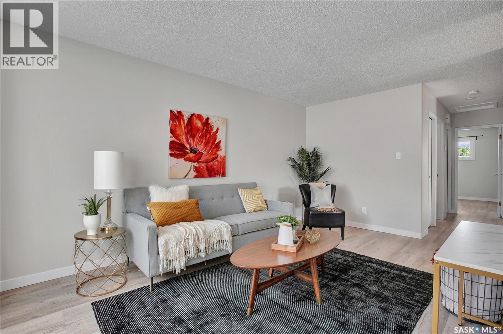 #2908-2910 Preston AVENUE S - 4