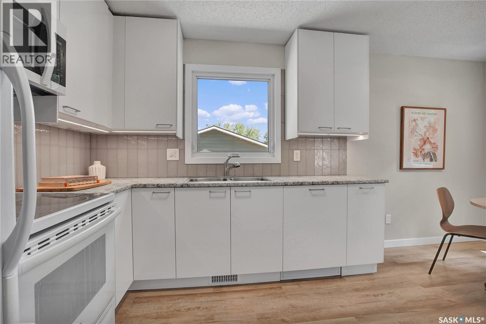 #2908-2910 Preston AVENUE S - 6