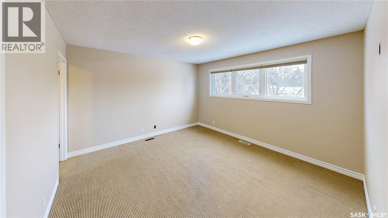 50 Lowry PLACE - 23