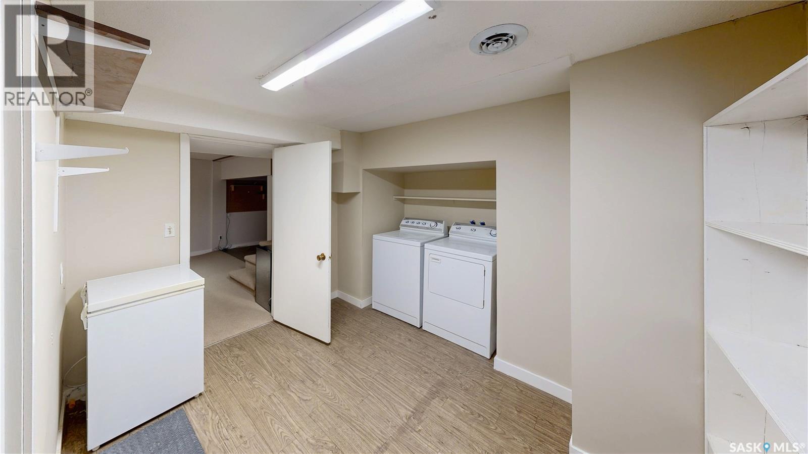 50 Lowry PLACE - 38