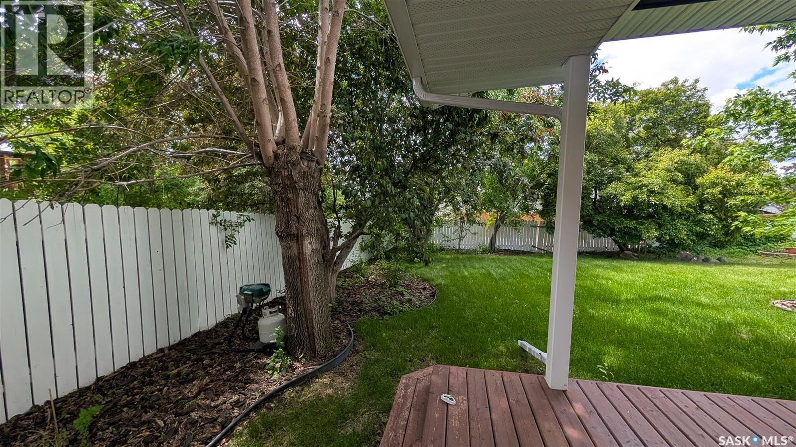 50 Lowry PLACE - 53