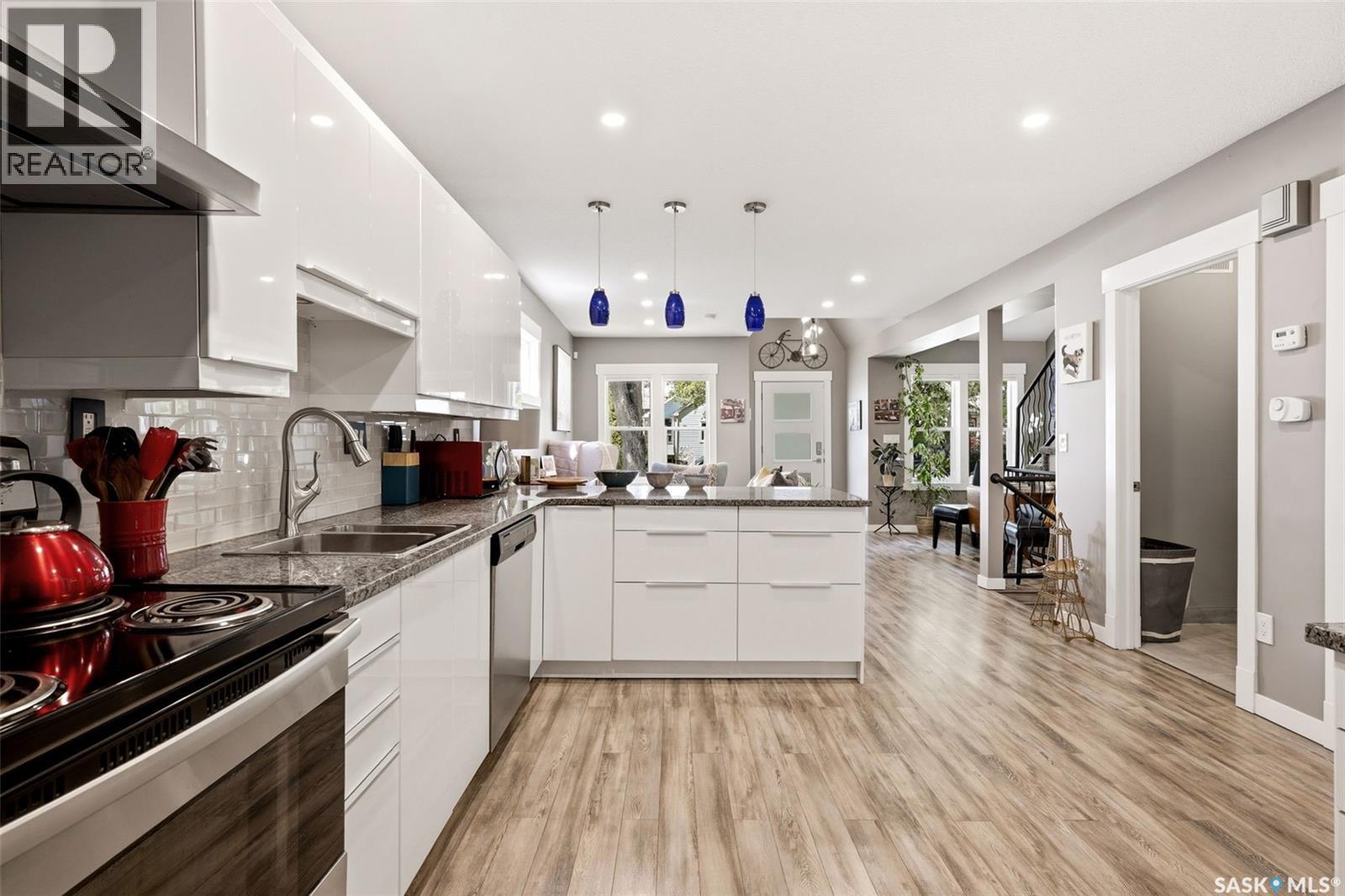 2467 Atkinson STREET — photo 9