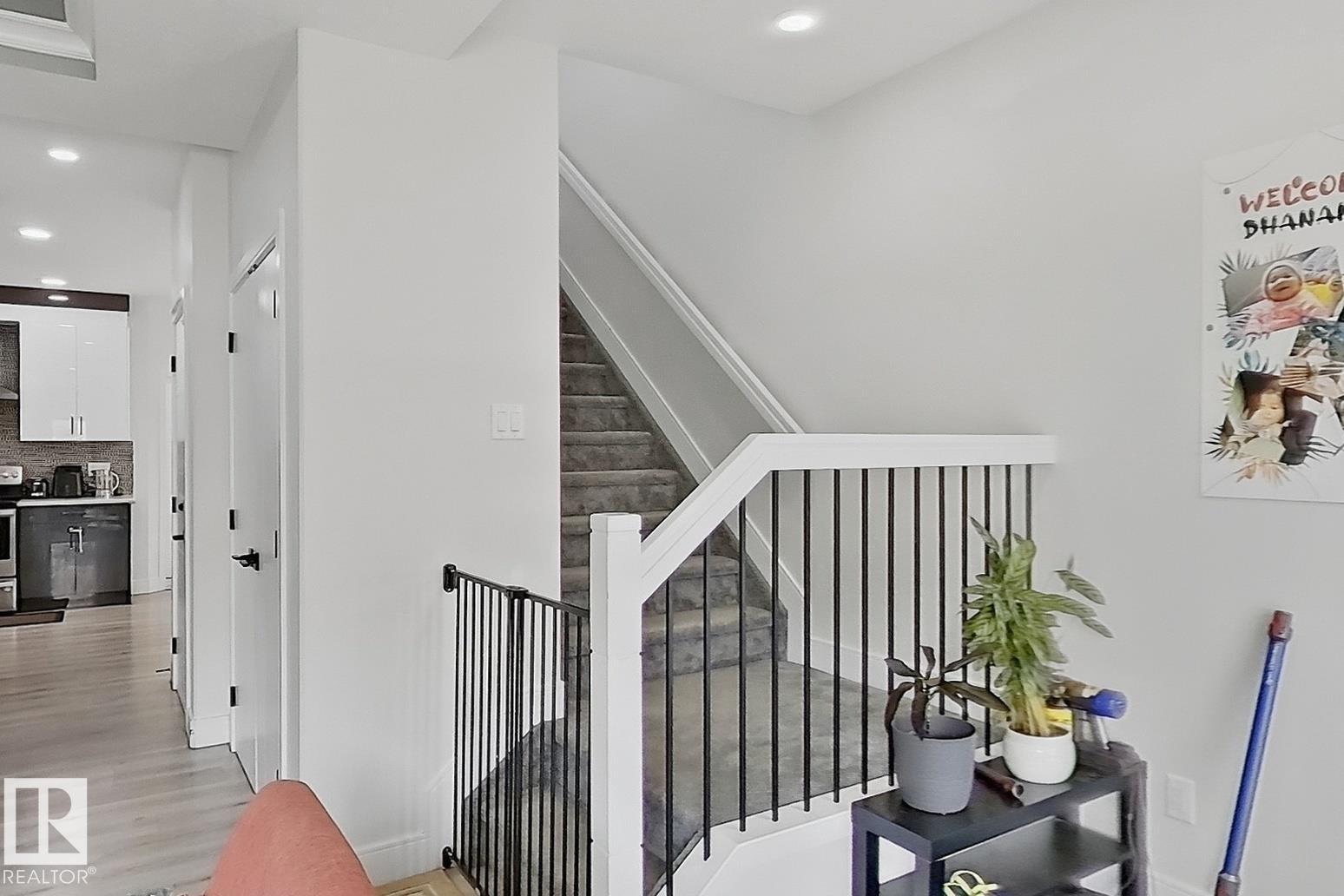 1719 26A ST NW - 11