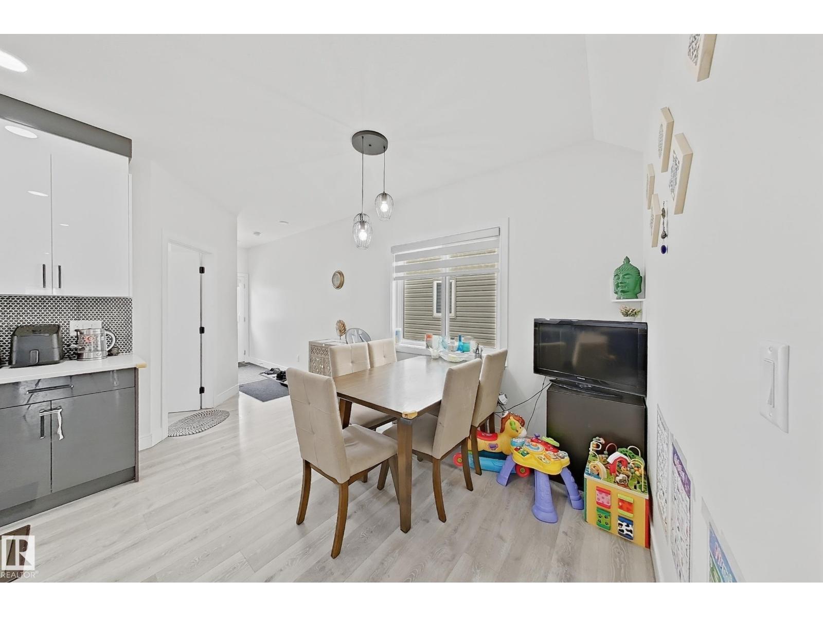 1719 26A ST NW - 13