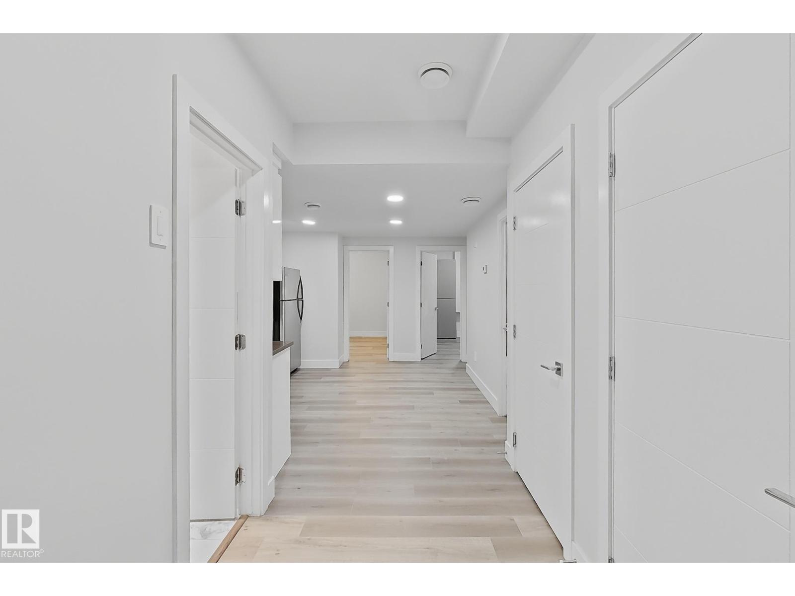 1719 26A ST NW - 36