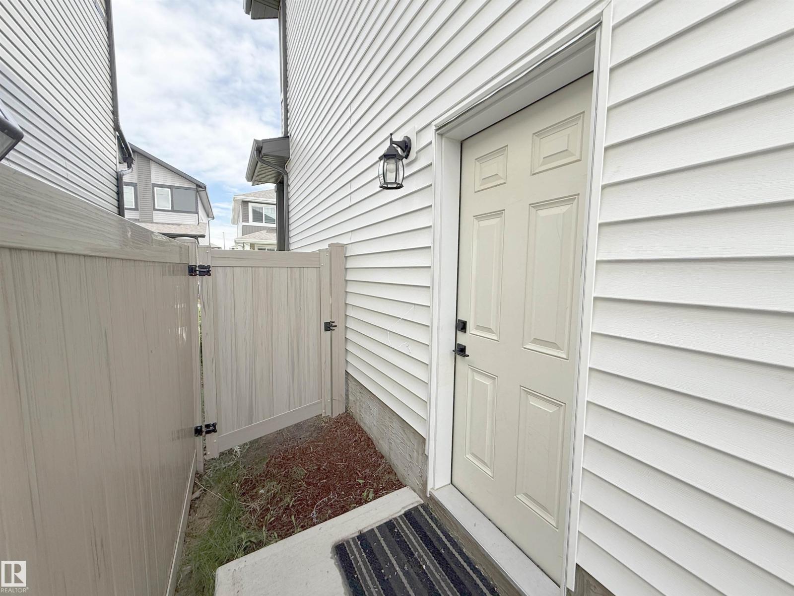 1719 26A ST NW - 34