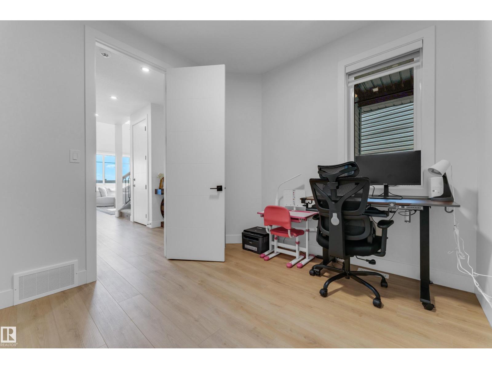 22803 80 AV NW - 8