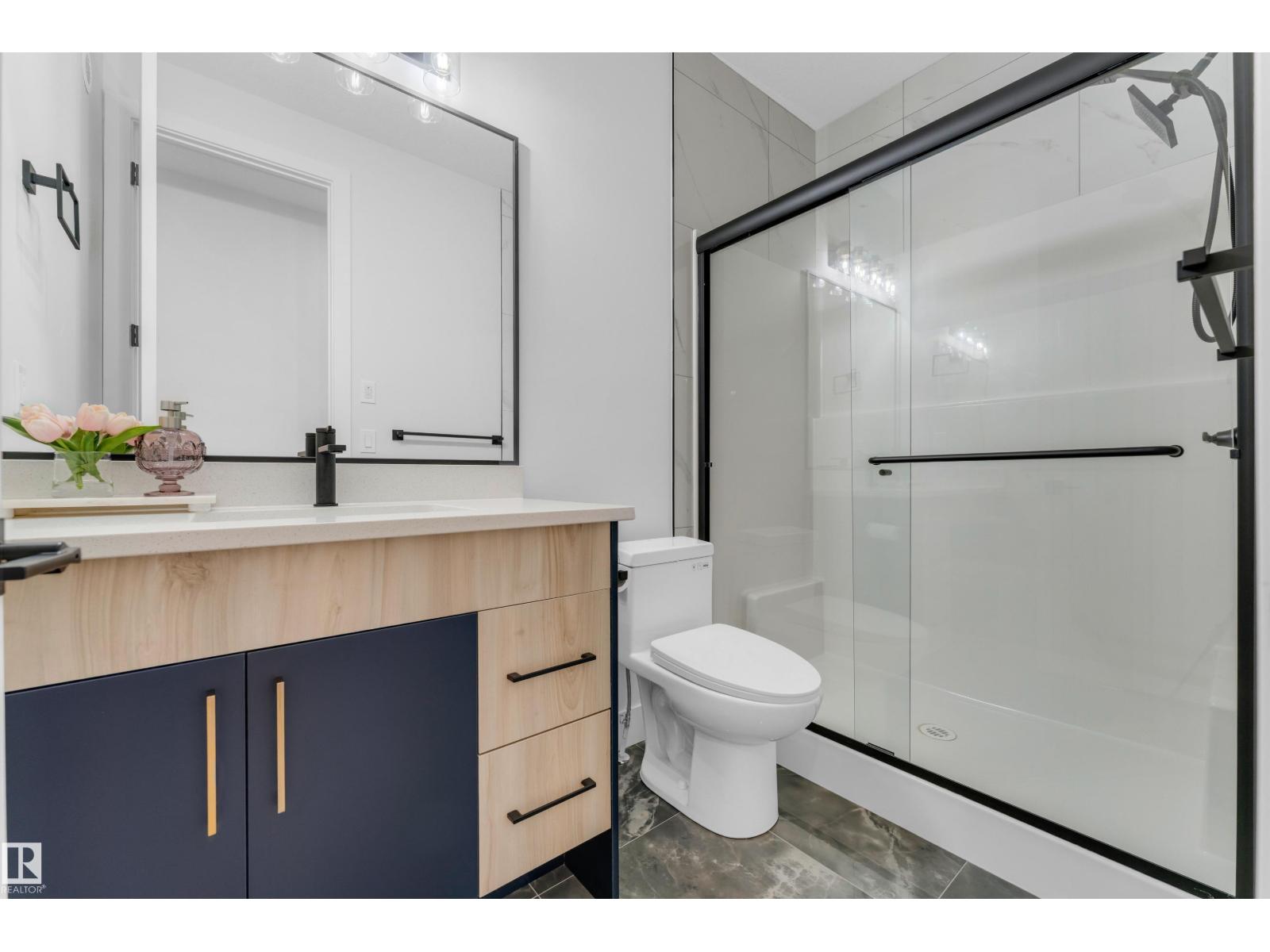 22803 80 AV NW - 33
