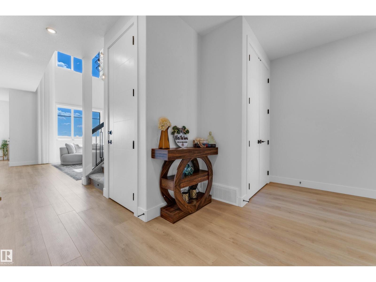 22803 80 AV NW - 12