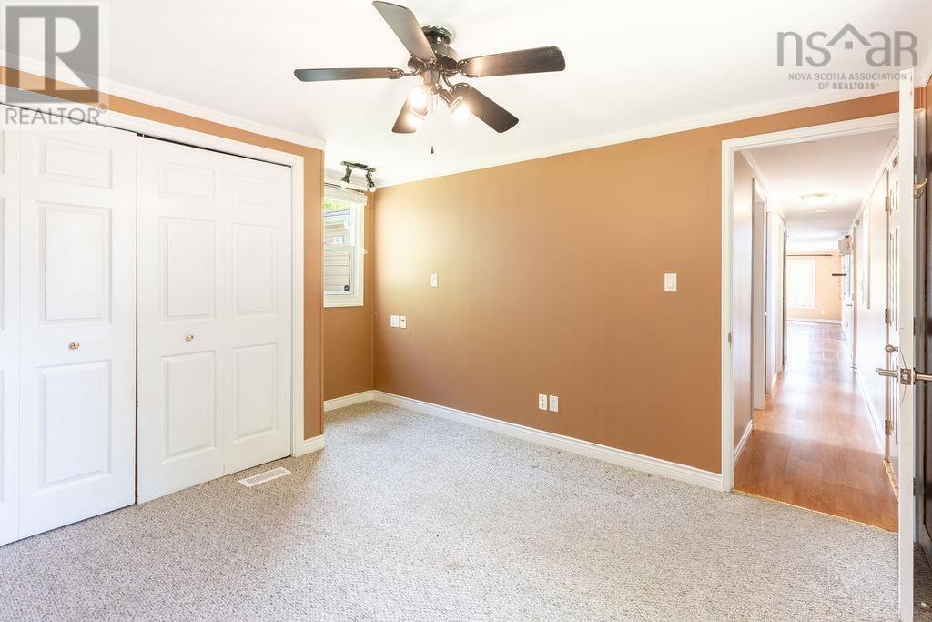 Property 21 of 31 of 86 Brook Street