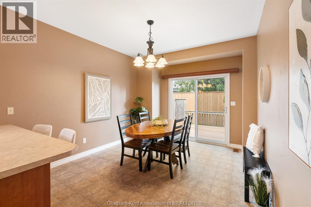15 Oakgrove LANE - 16