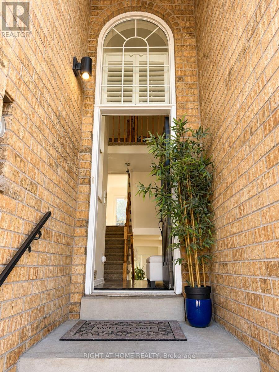 371 FAIRGATE WAY - 2