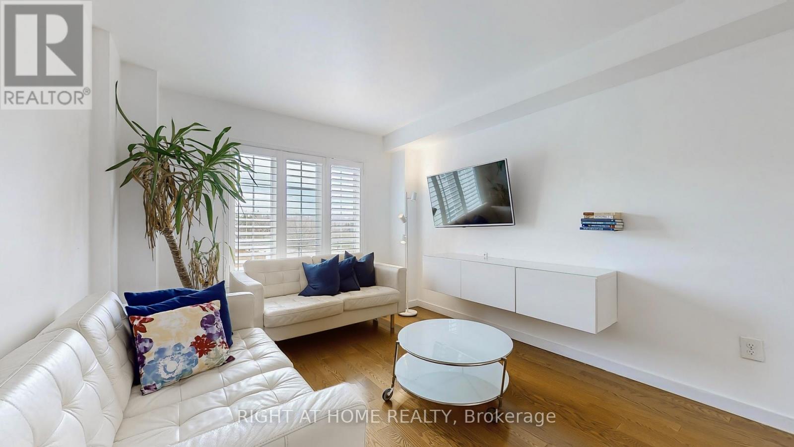 371 FAIRGATE WAY - 5
