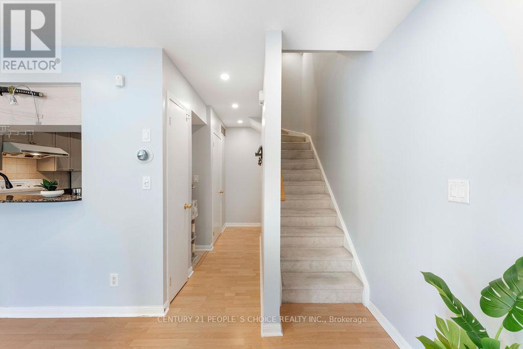 #308 3 EVERSON DRIVE - 15