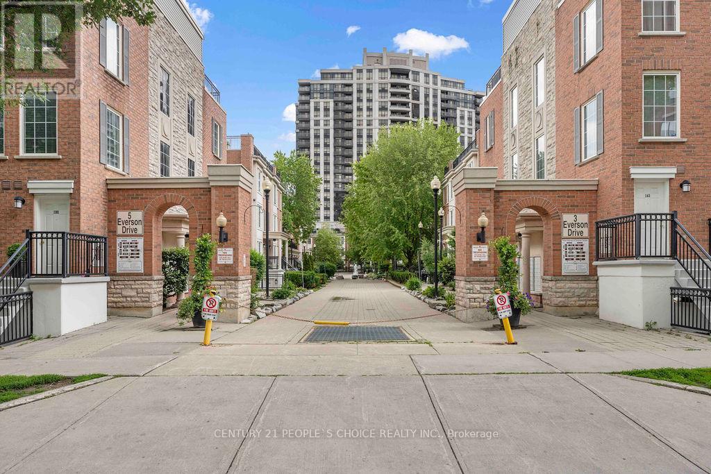 #308 3 EVERSON DRIVE - 40