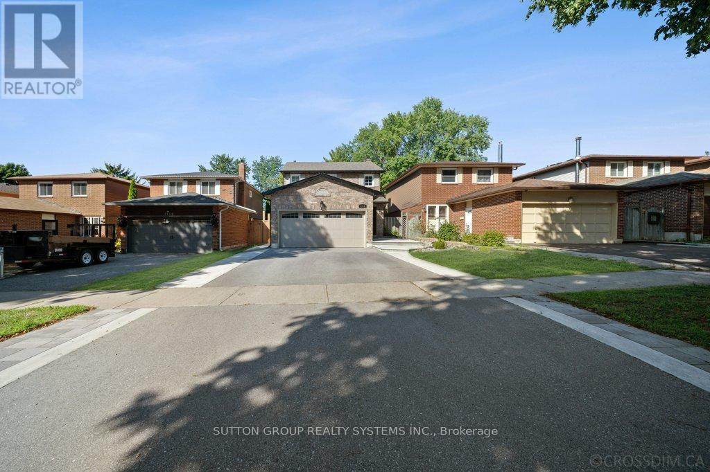 1114 CEDARCROFT CRESCENT - 2