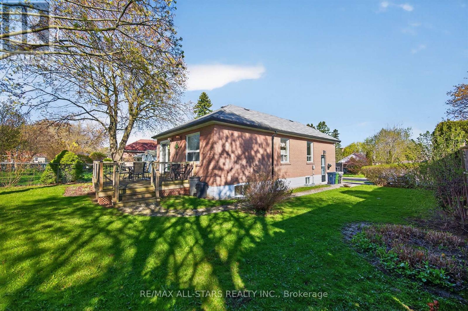 9 MARTINDALE ROAD - 27