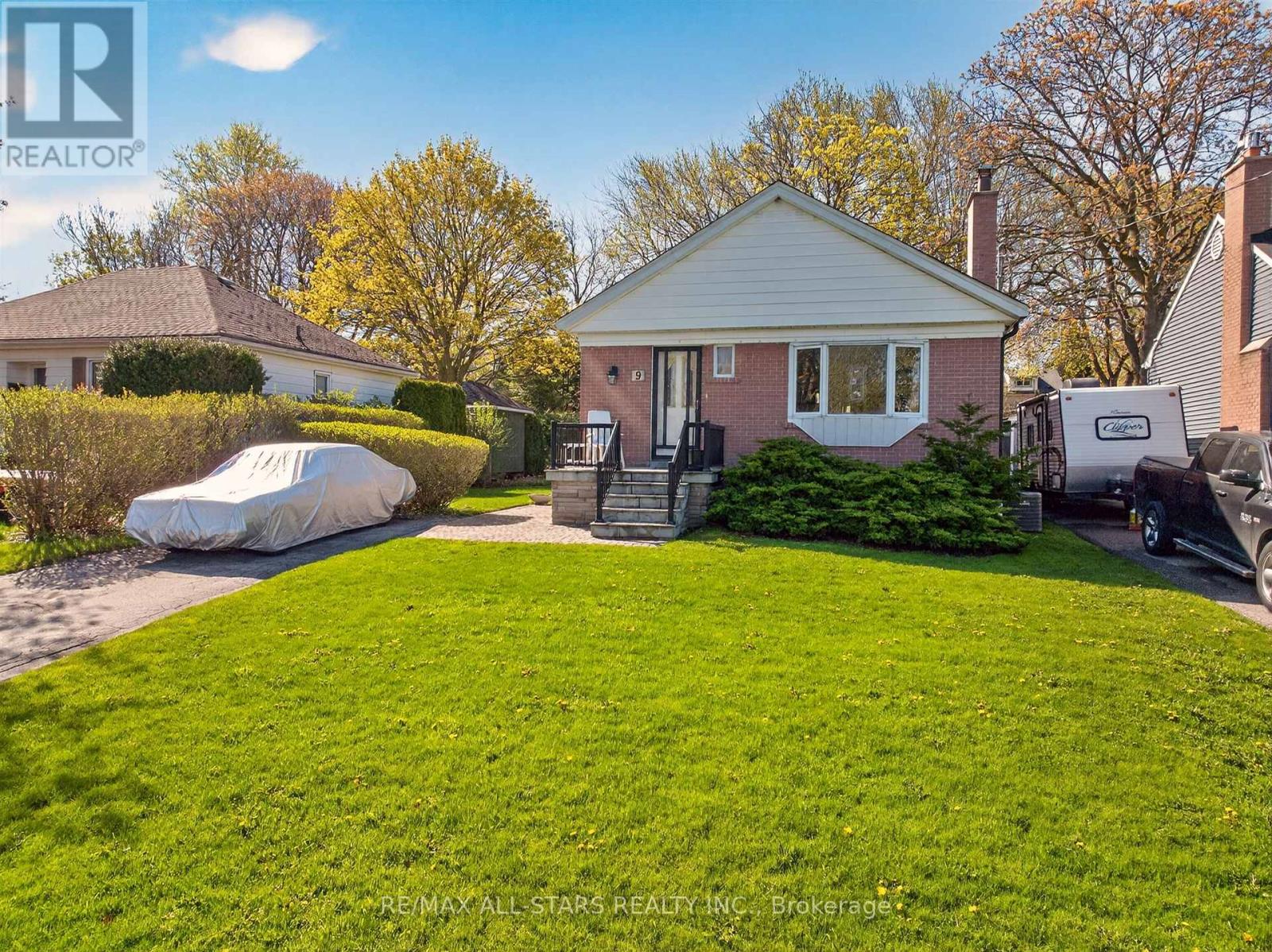 9 MARTINDALE ROAD - 6