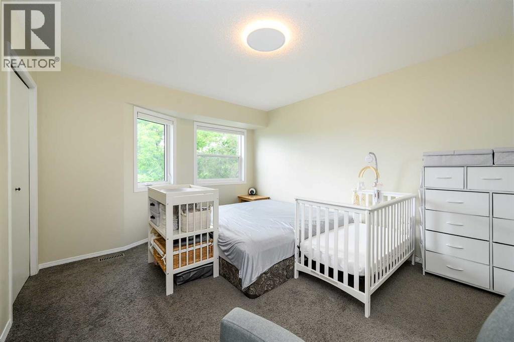 5430 45 Street — photo 17
