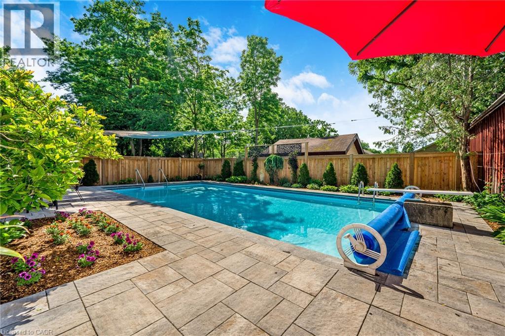 4-bedroom home for sale at 739 COLBORNE Street, Brantford ON · photo 45 of 50