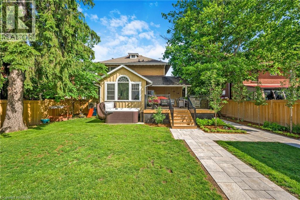 4-bedroom home for sale at 739 COLBORNE Street, Brantford ON · photo 48 of 50