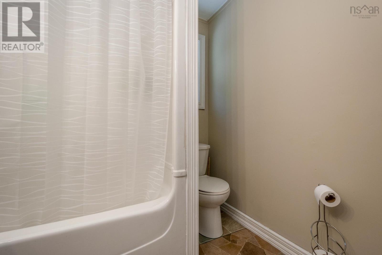 1037 Culloden Road - 17