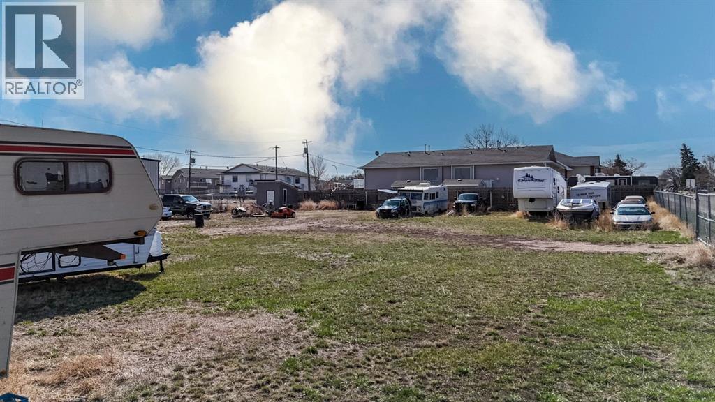 124 & 128 5 Street NE - photo 5