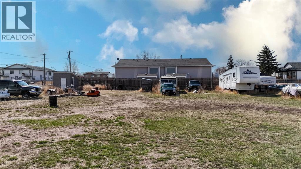 124 & 128 5 Street NE - photo 4