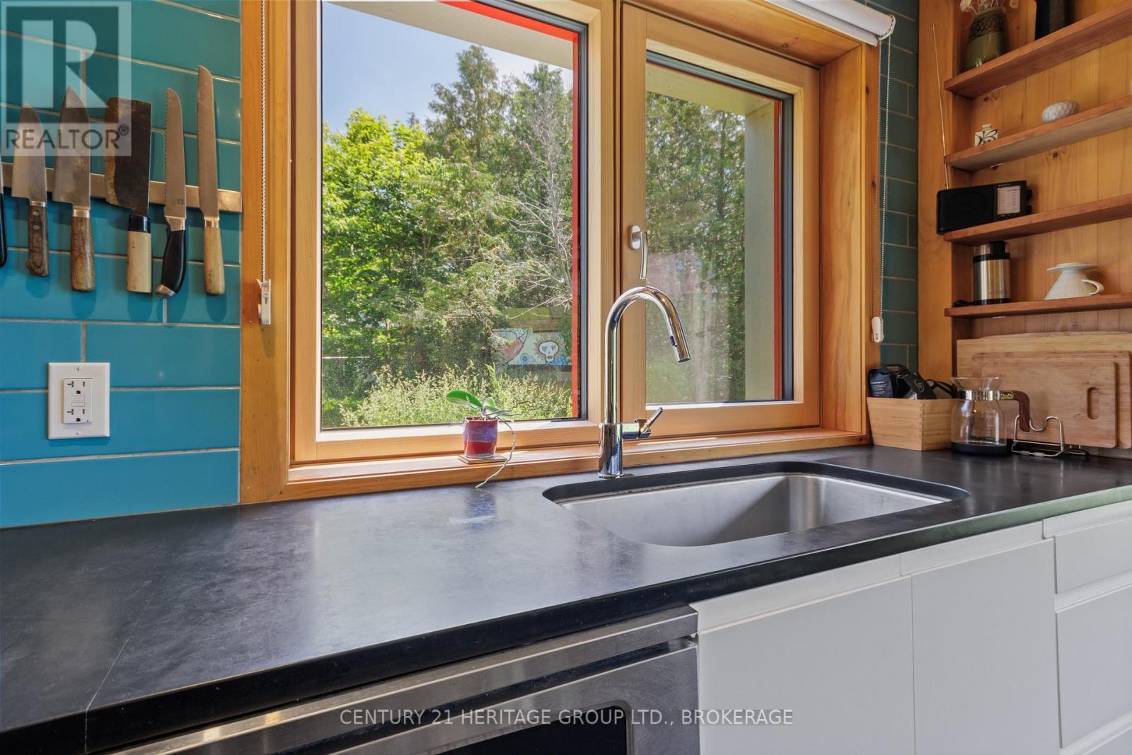1307 GOING STREET - Image 14