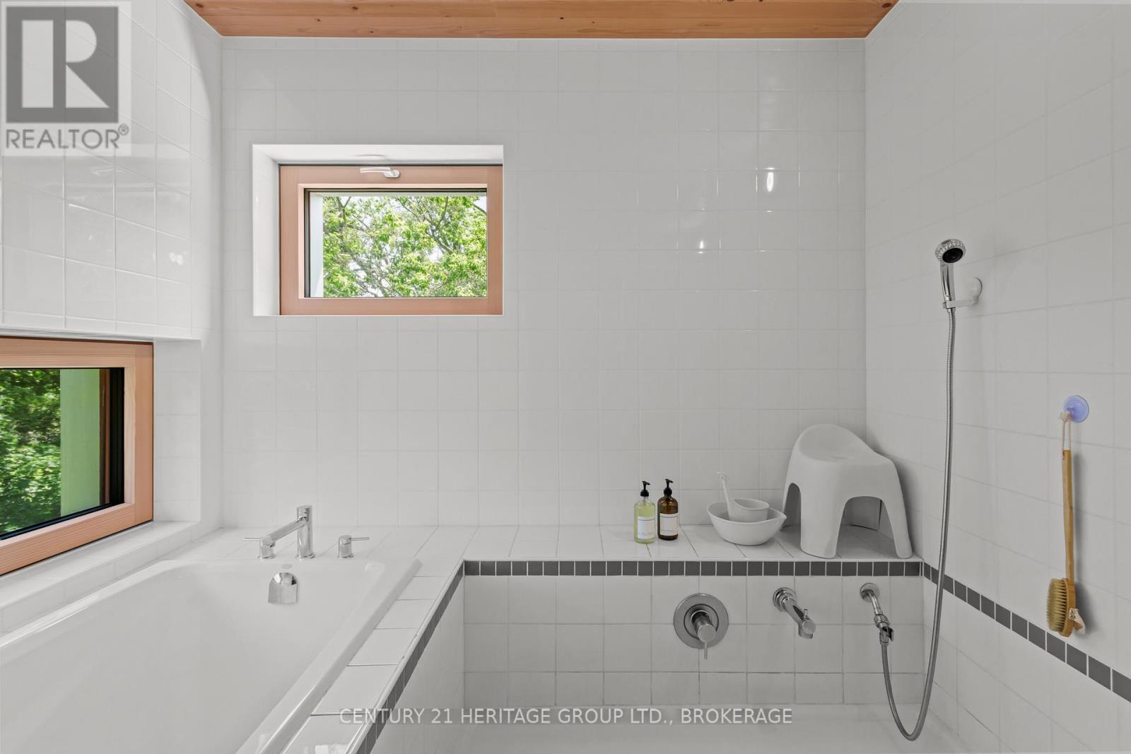 1307 GOING STREET - Image 36