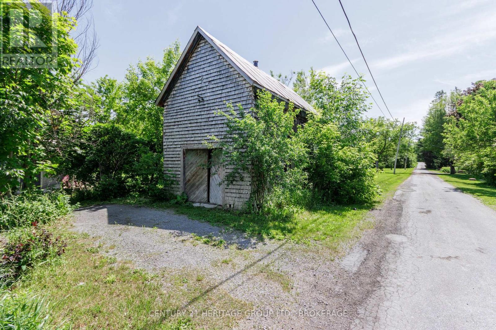 1307 GOING STREET - Image 40