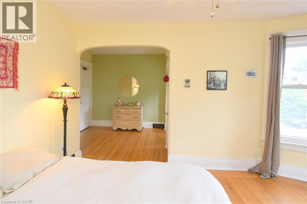 28 ST CLAIR Avenue - 25