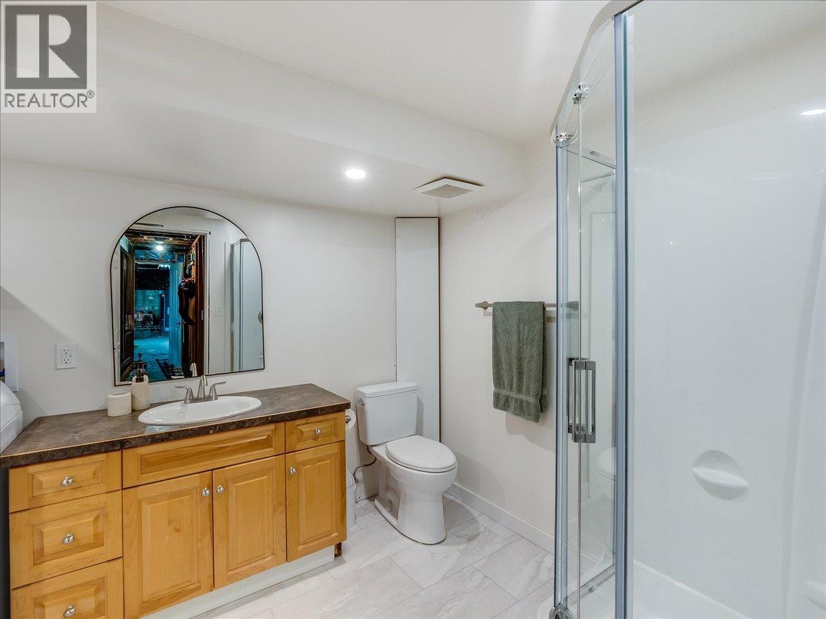 750 7th Avenue - 43