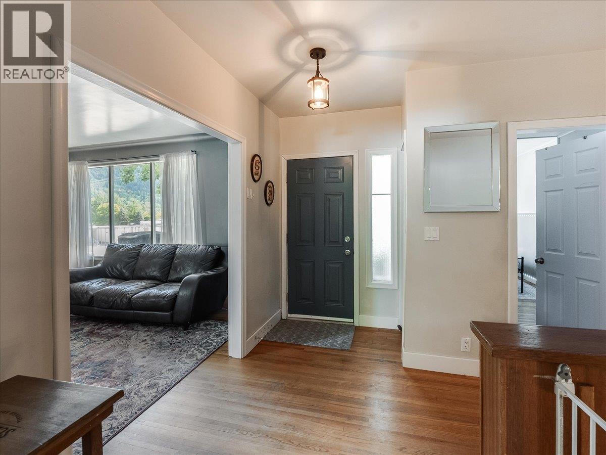 750 7th Avenue - 15