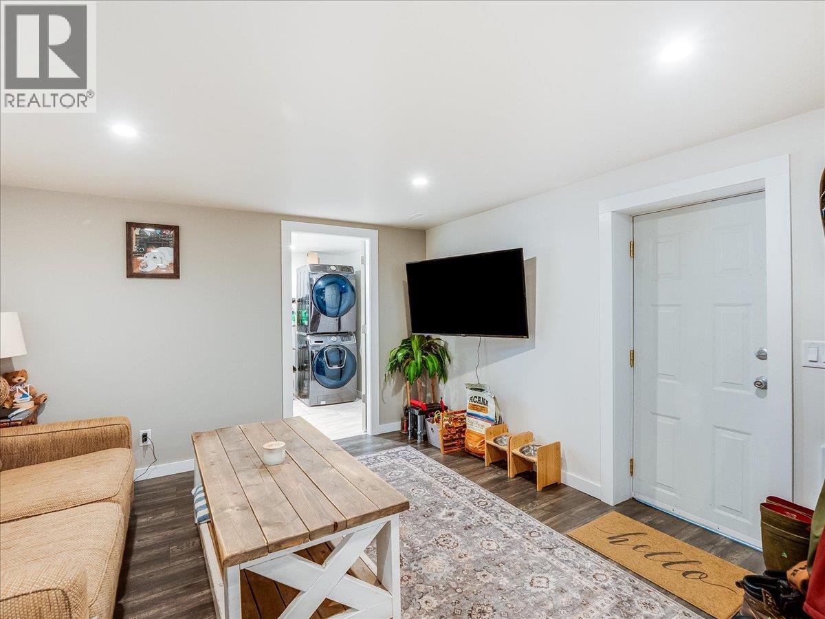 750 7th Avenue - 54