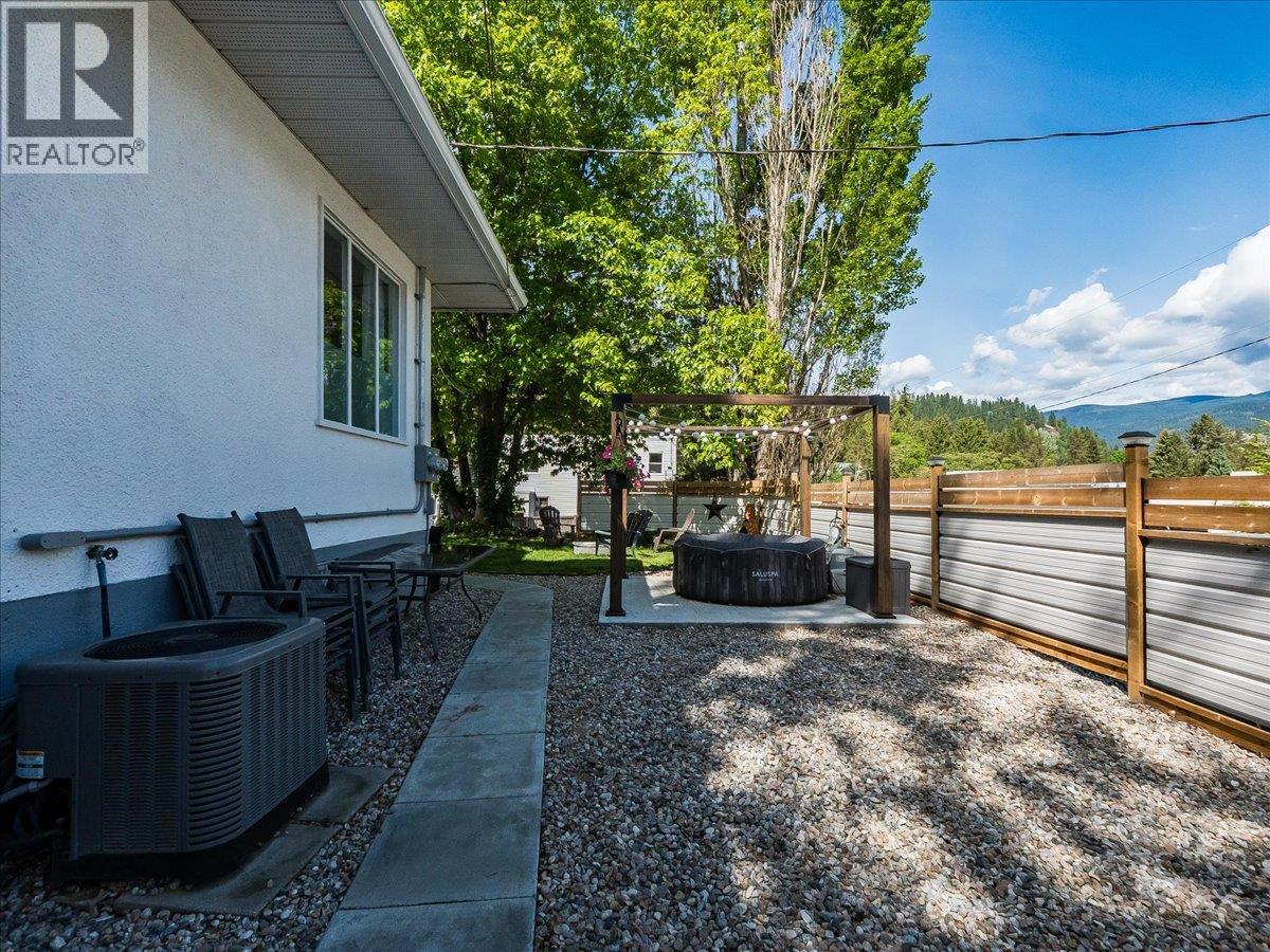 750 7th Avenue - 8