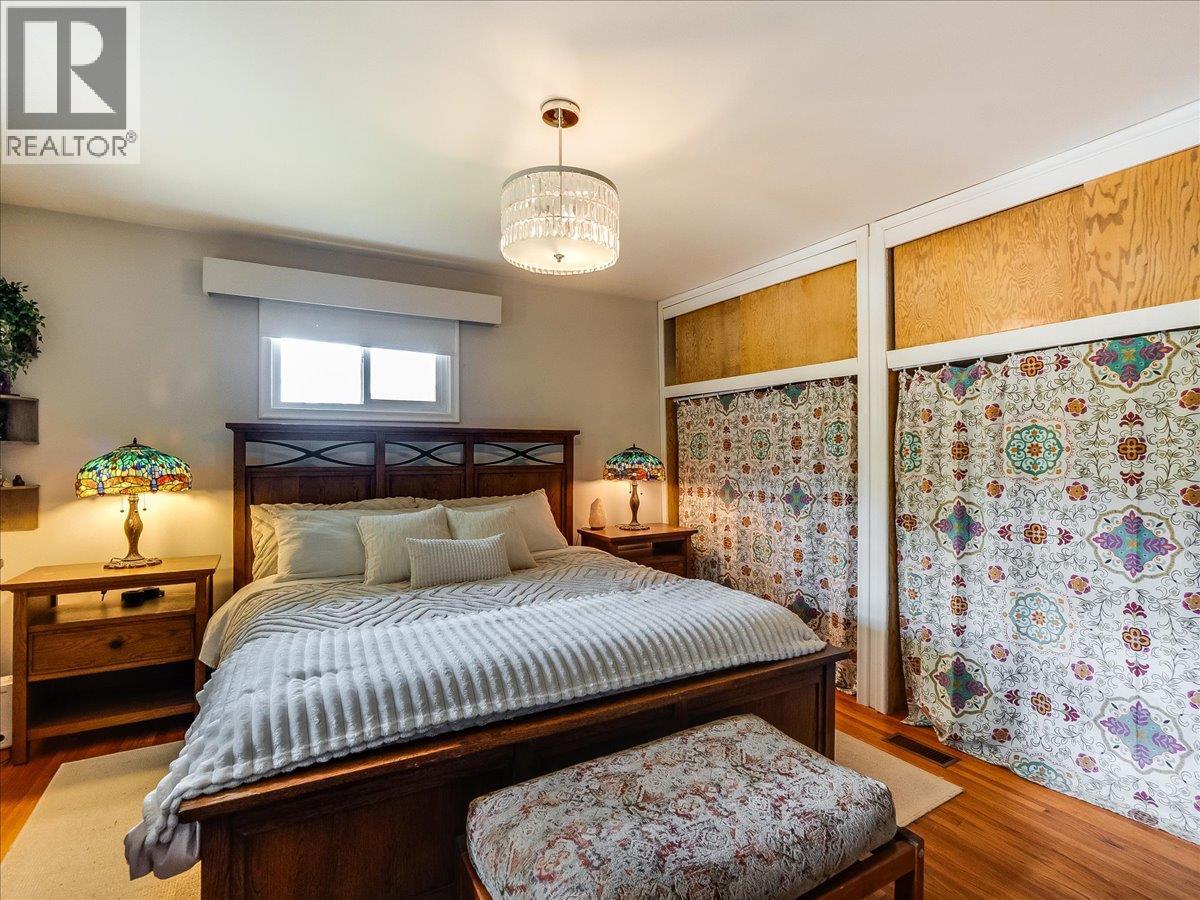 750 7th Avenue - 35