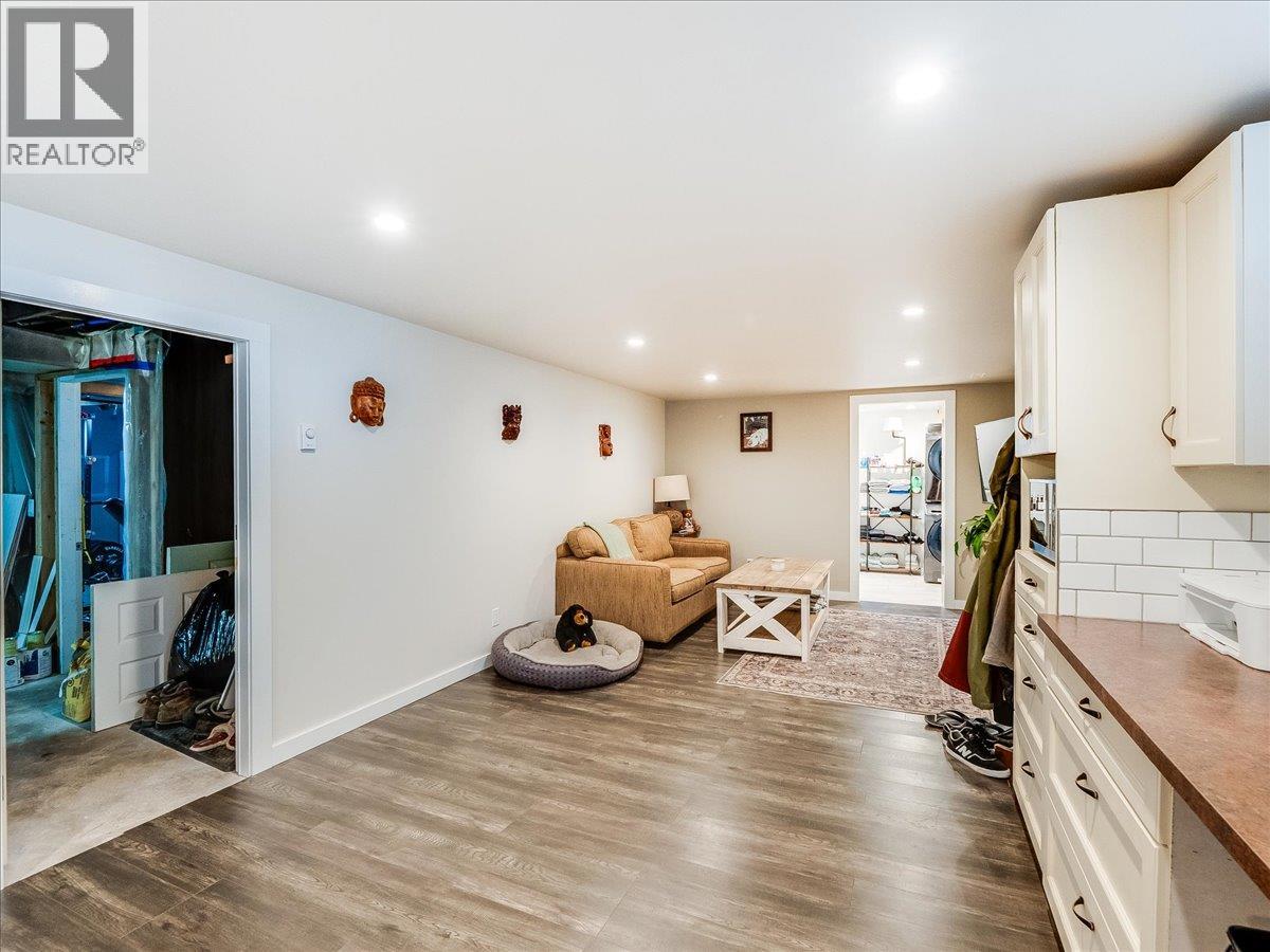 750 7th Avenue - 50