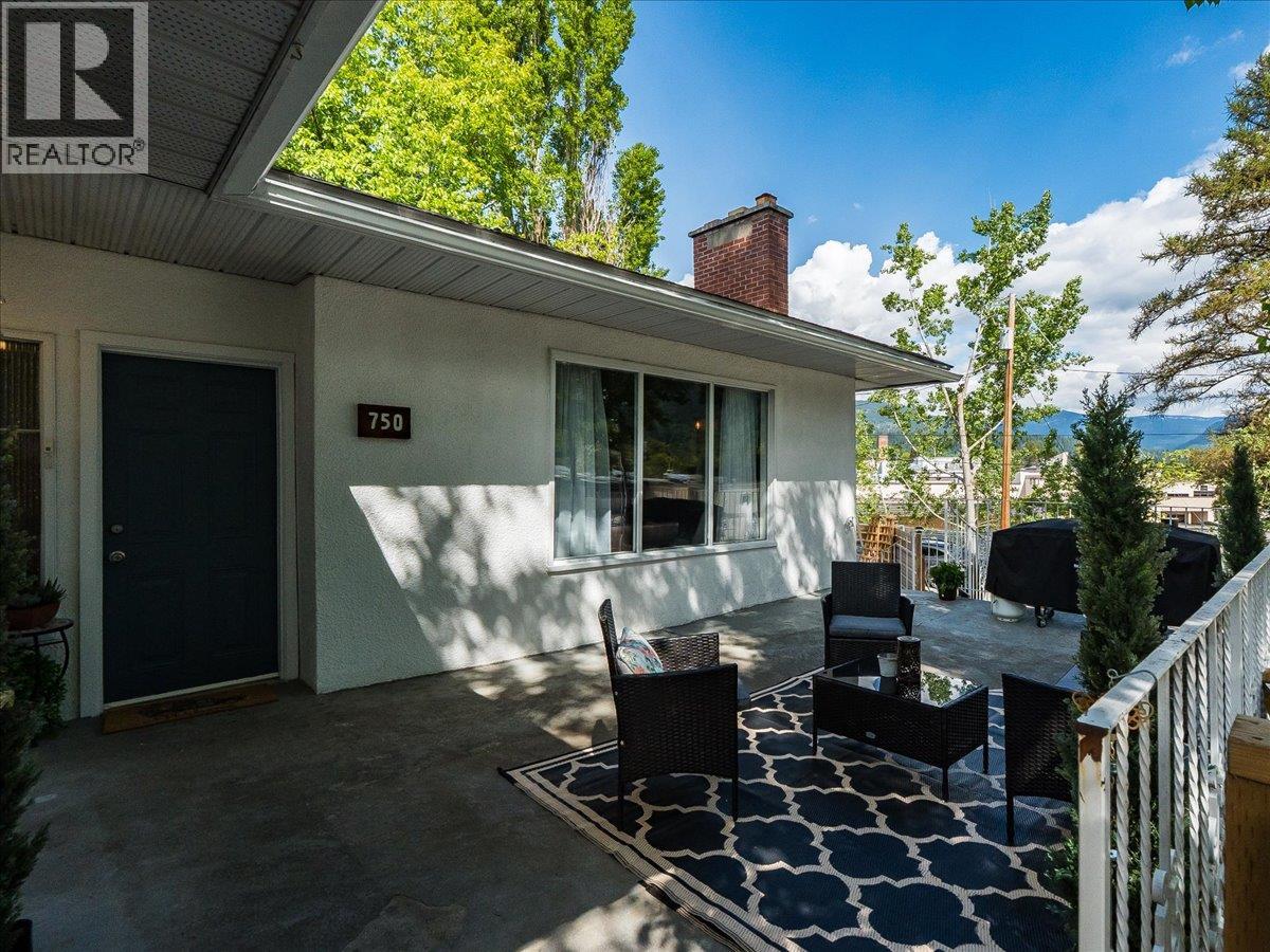 750 7th Avenue - 67