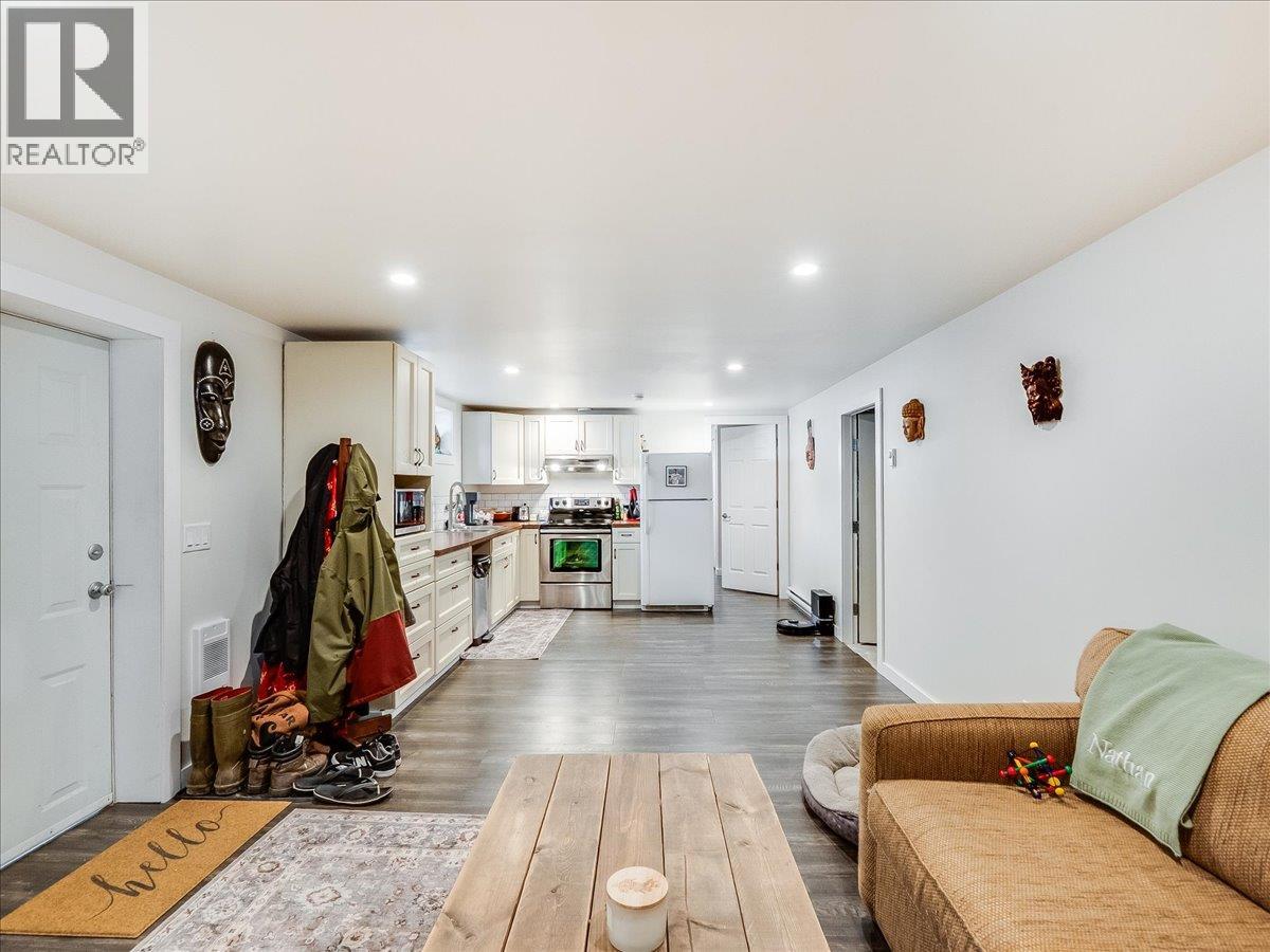 750 7th Avenue - 52