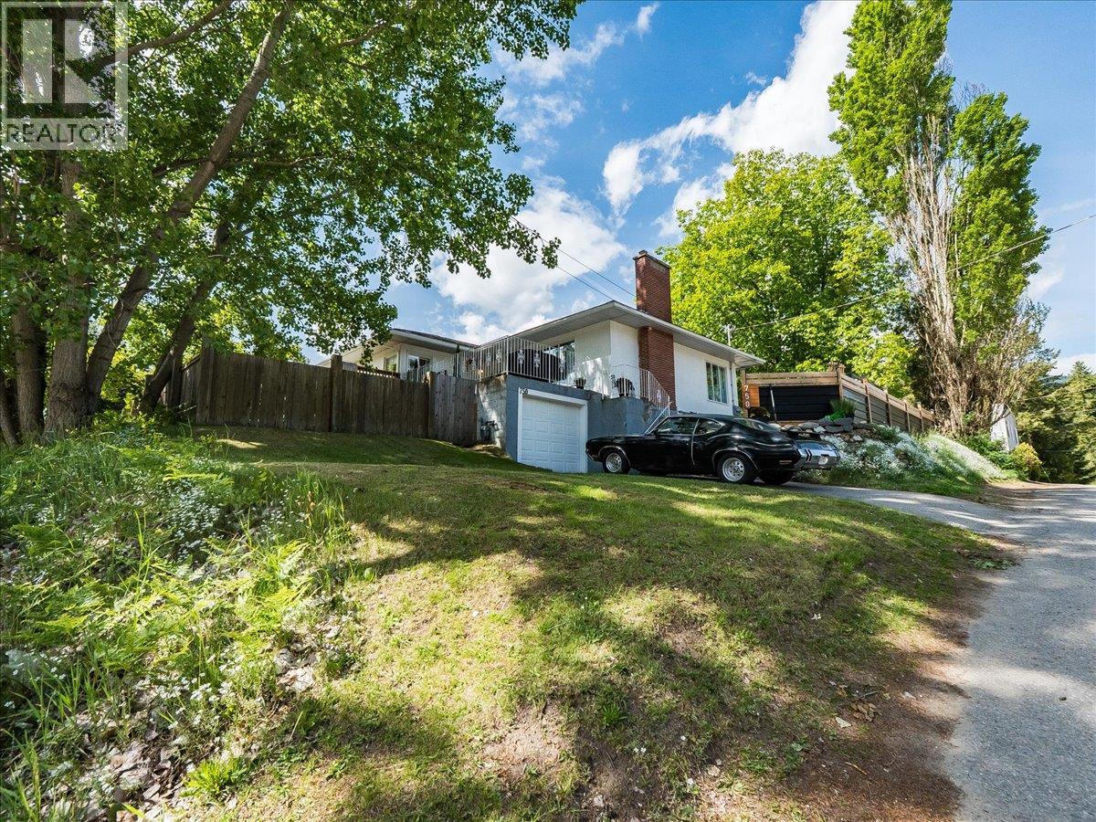 750 7th Avenue - 10