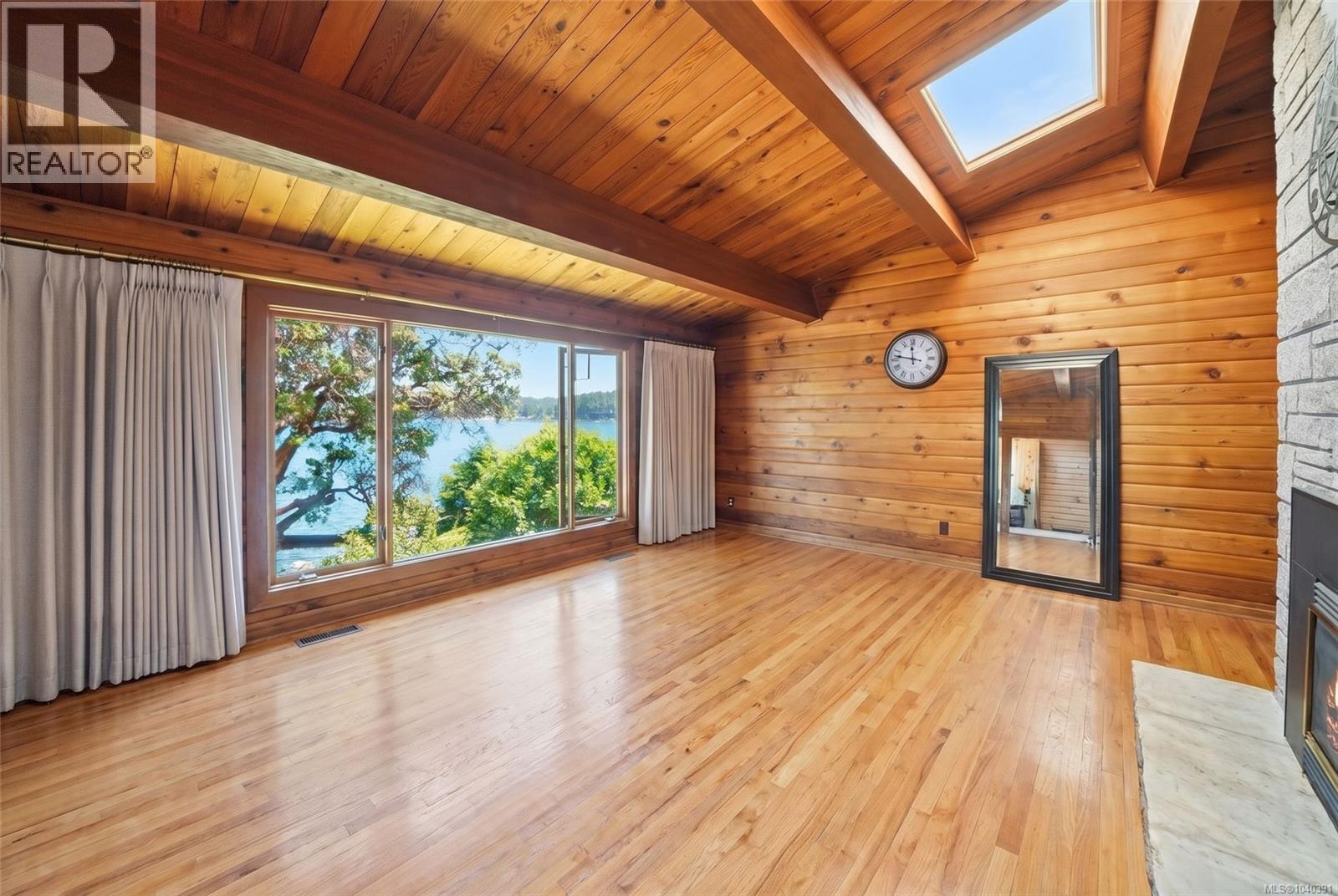 1518 Haida Way - 12